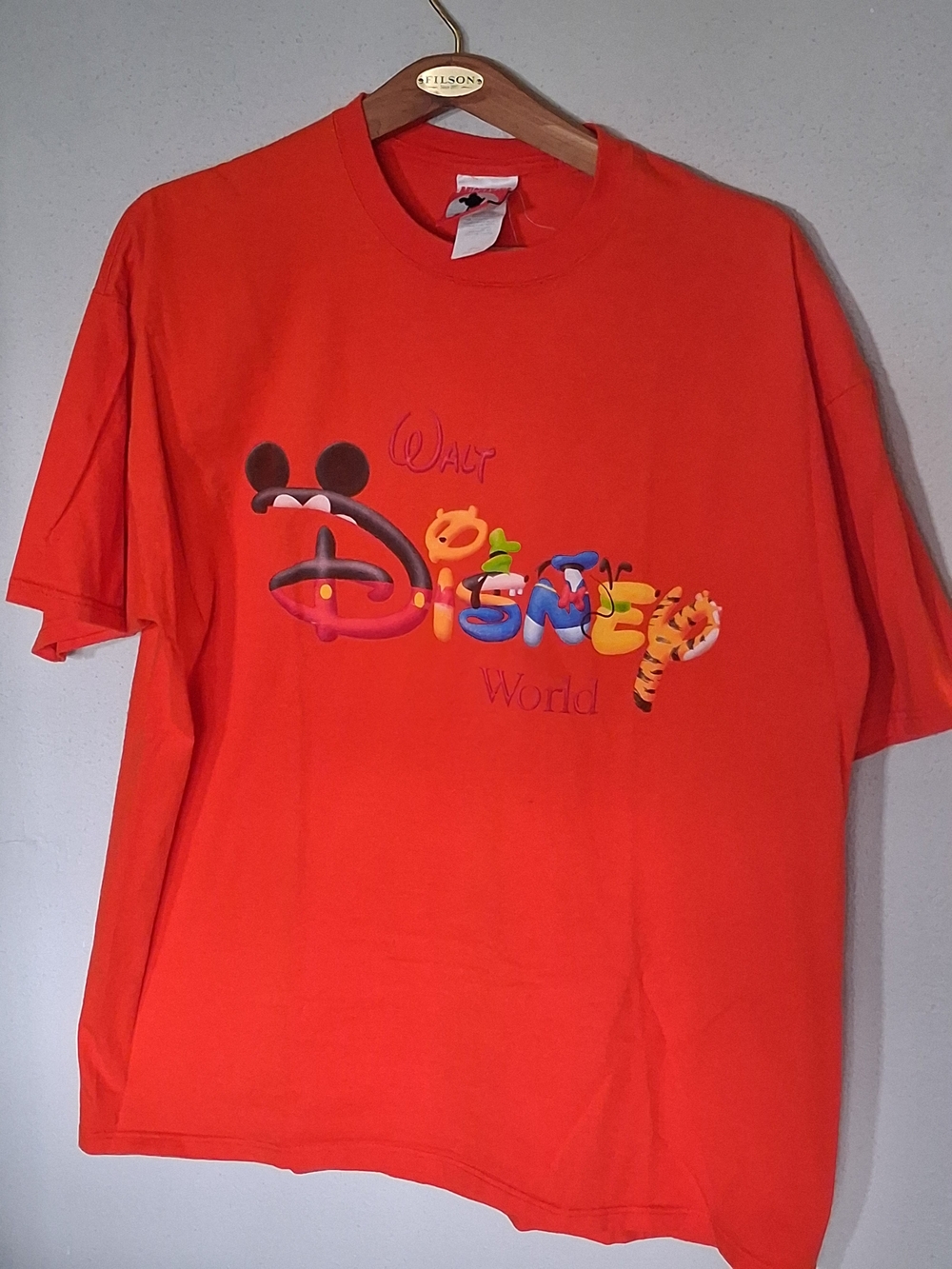 Vintage 90s Walt Disney World Spell Out T Shirt Size Large Orange Made in USA